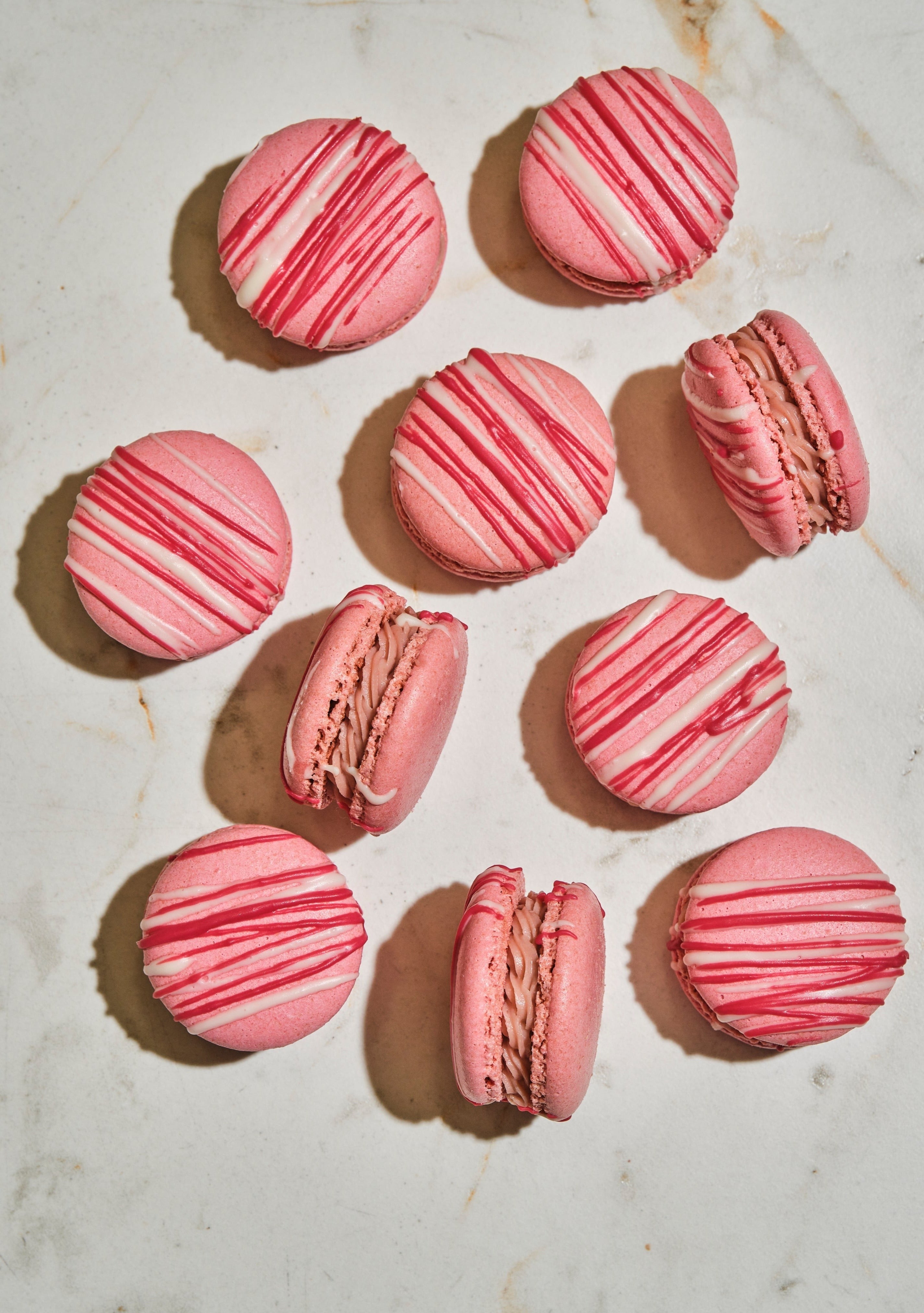 STRAWBERRY MACARON Box strawberry-macaron-box
