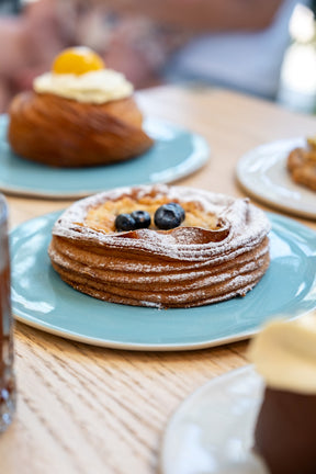 BLUEBERRY KRUVASAN BUN