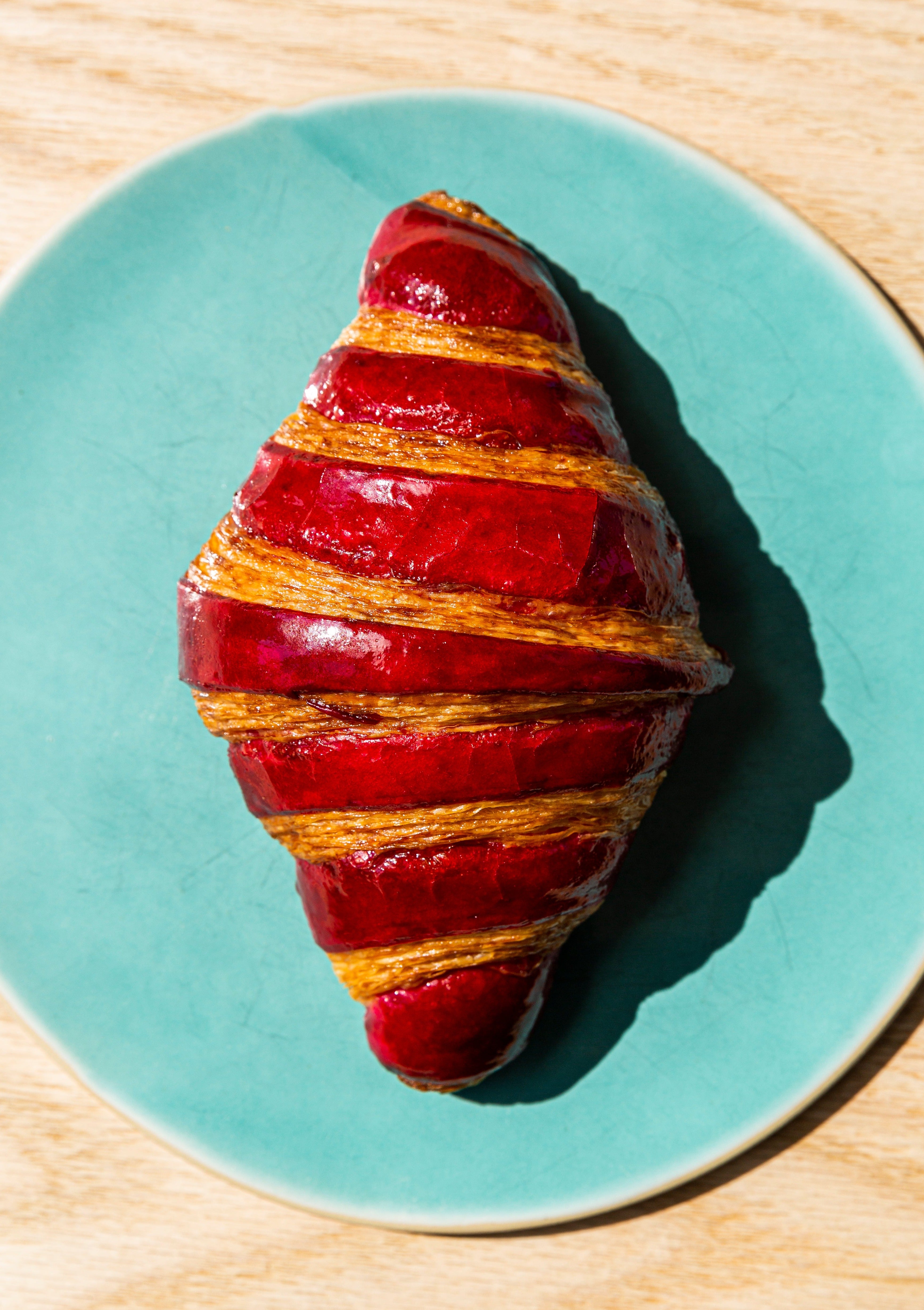 CHERRY CROISSANT 