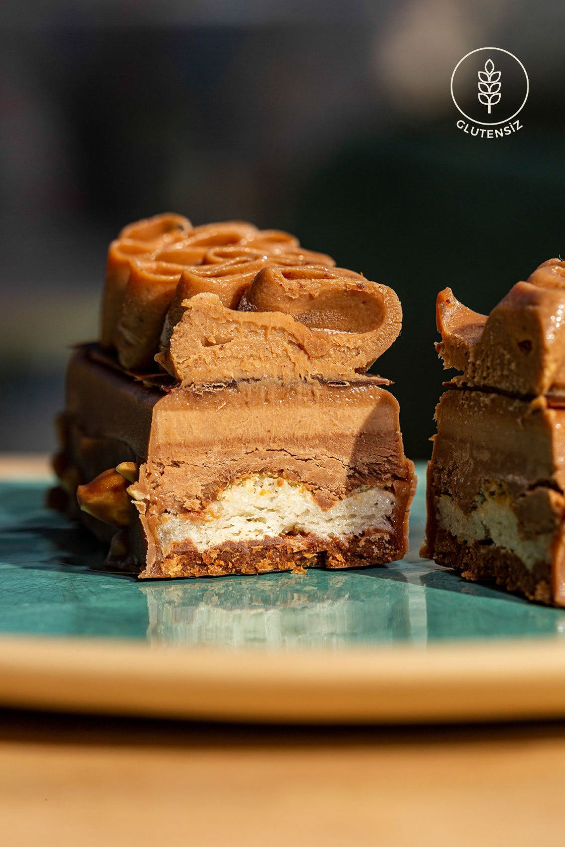 DECADENT